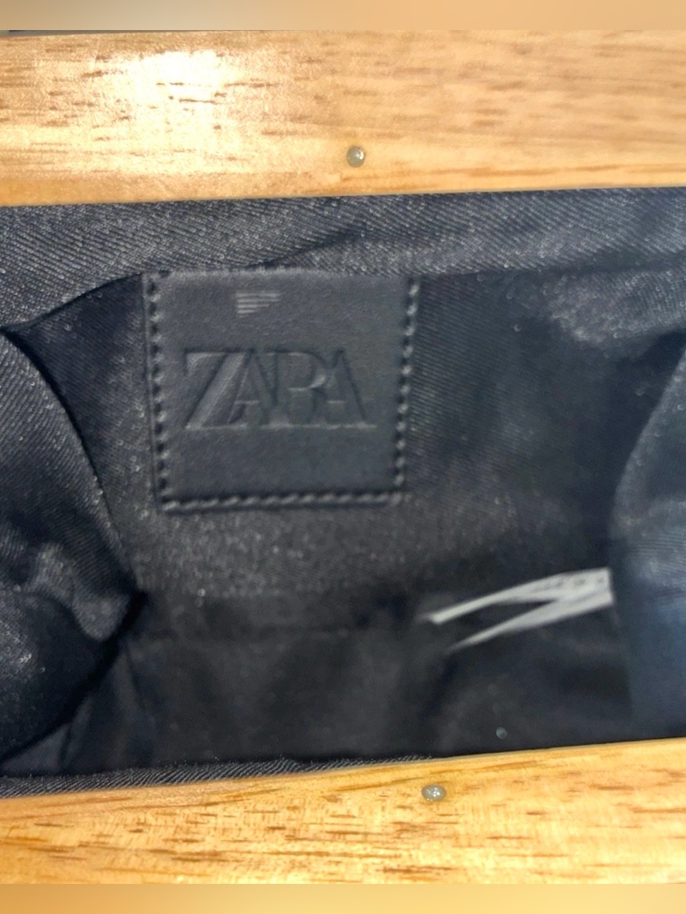 Zara Canvas Crossbody Bag, Wooden Kiss-Lock, Striped Cream & Black NWT Retail$69 - Picture 7 of 11